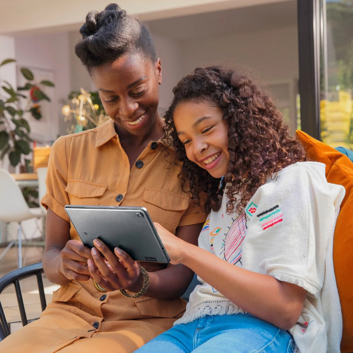 Lenovo Smart Tab M8 8" Tablet with Google Assistant, 32GB Storage, 2GB Memory, 2GHz Quad-Core Processor, Android 9 Pie, HD Display