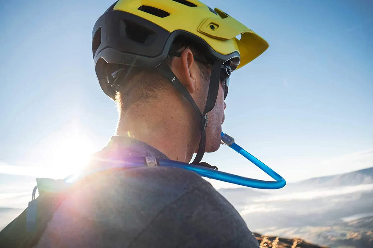CamelBak Crux 2-Liter Water Reservoir - Hydration Bladder, Leak-Proof Water Bladder , 70 Ounces, Blue