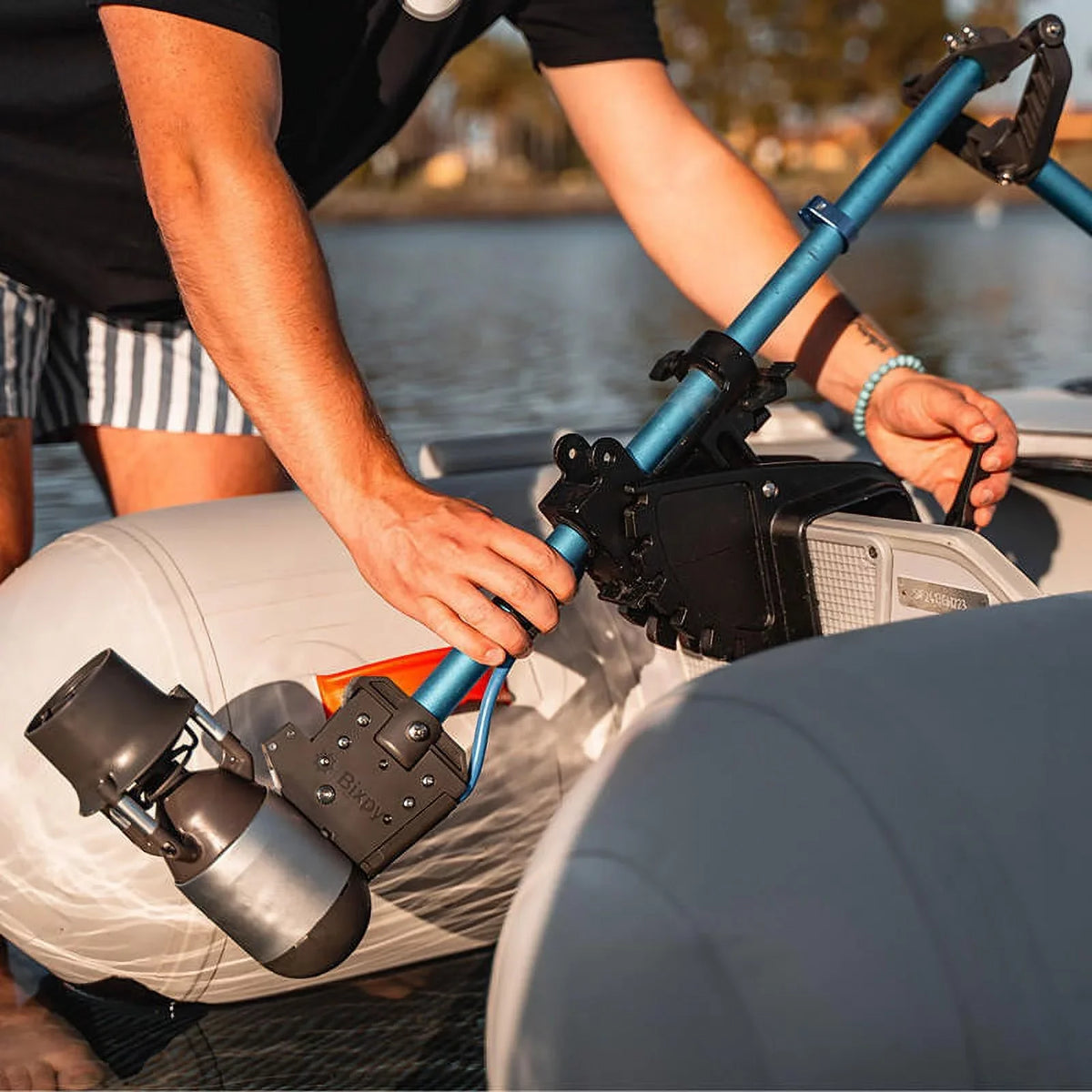 Bixpy K-1 Outboard Kit with SUN80 Solar Panel - Electric Marine Trolling Motor with 378 Wh Battery,Perfect for Kayak, Inflated Watercraft, Paddle Boards