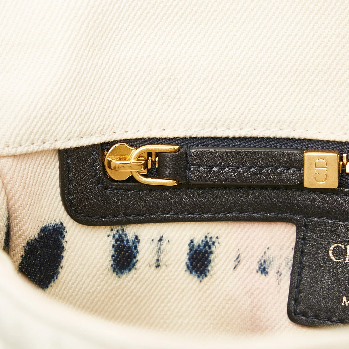 Pre-Owned Authenticated Dior Small Tie Dye Caro Denim Fabric White Crossbody Bag Unisex (Good)