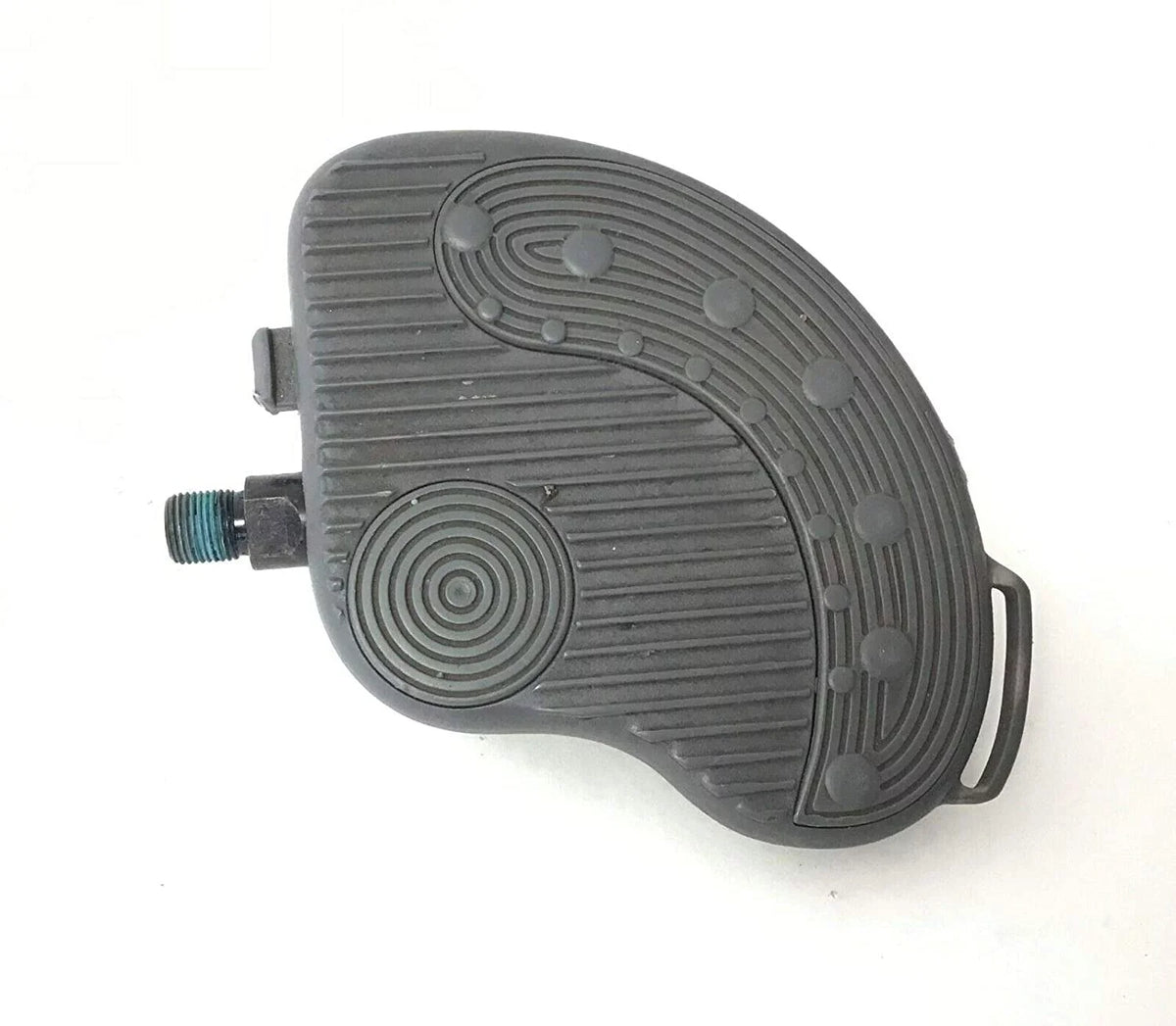 Life Fitness Right Pedal with/Out Strap AK63-00263-0205 Works W CLSC Upright Bike