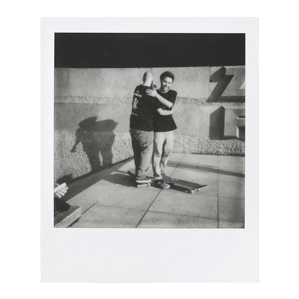 Polaroid Originals Black and White Instant Film for 600 Cameras (32 Exposures)